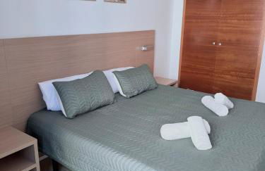 Costa Suite Beach, Pool and Parking - Foto 6