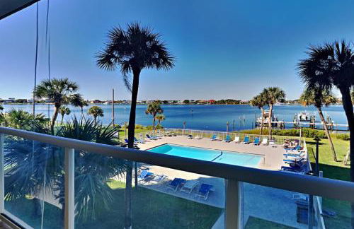 Sabine Yacht & Racquet #2B - Foto 1