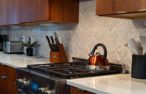 Luxury Townhome! Rooftop-Game Room! Near Broadway! - Foto 29