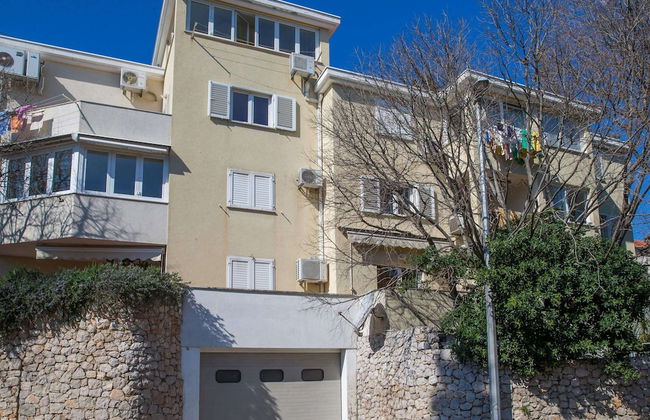 Spacious and Modern 1st Floor Apartment With Private Garage, Wi-fi - Foto 20