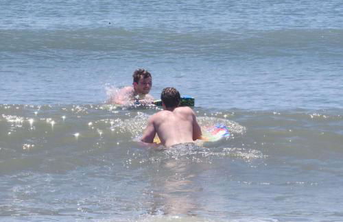 Spacious Beach House Steps to Sand - Foto 51