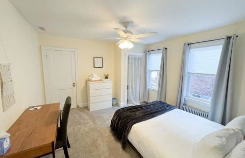 Spacious 3 bed, in unit laundry, Free Prkng - Foto 14
