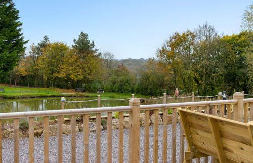 Lake View Holiday Home - Fishing Lakes, Heated Outdoor Swimming Pool 500yrds on Sister Park , Pool Open April to September - Foto 27