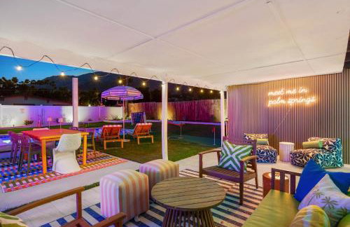 Desert Glow Getaway - Pool - Lounging - Backyard Games - Foto 30