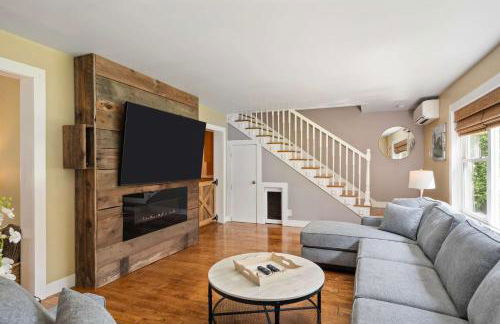 Spacious Home Hot Tub 2 Living Rooms Pets OK - Foto 1