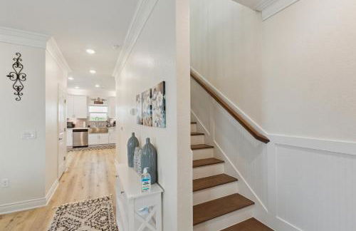 Cozy 3 Bedroom Family Beach Home in Galveston - Photo 4