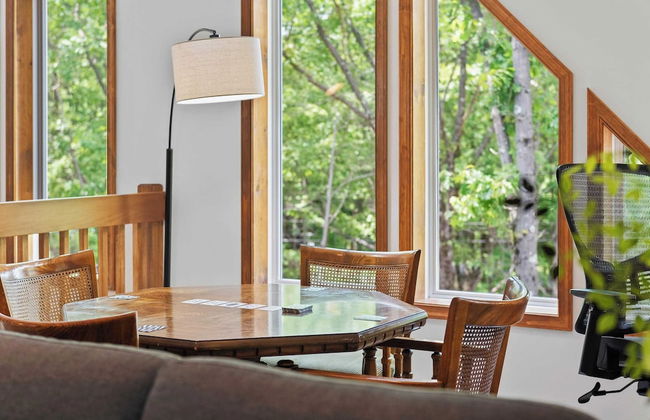 Maple Oasis by Avantstay Newly Built w/ Hot Tub, Game Room & Fire Pit - Photo 12