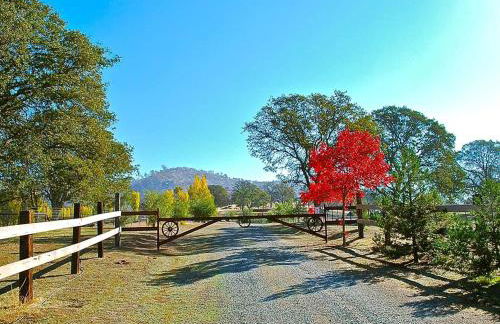 Quiet Cottage Rental for Two in Horse Country near Yosemite National Park Gateway, California - Foto 25