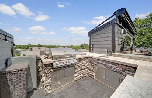 City Views - Walking Distance to Panthers Stadium - Photo 40