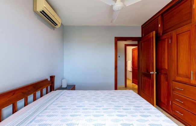 2-Bedroom Condo with Ocean View and Pool - Photo 6