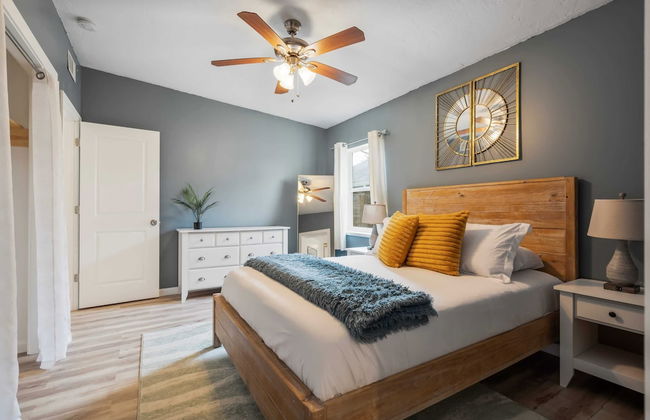 Bay Breeze Bungalow - Photo 1