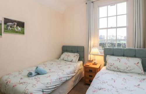 South Lodge - Longford Hall Farm Holiday Cottages - Photo 14