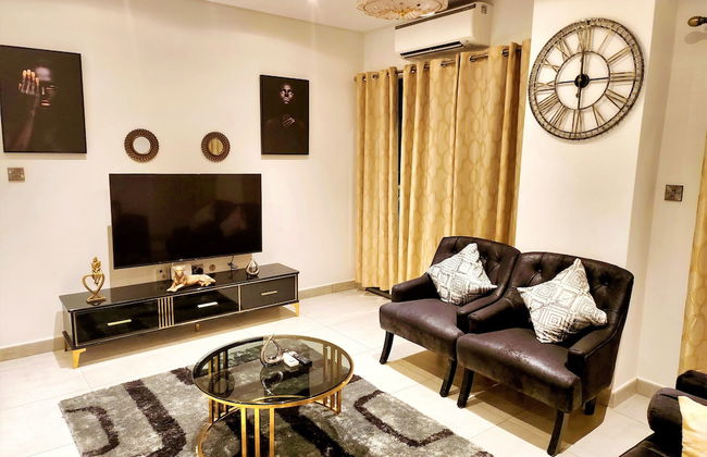 Chafford Suite-Douglas Luxury Apartments - Photo 16