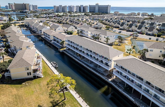 SPC 9136 - Ground Floor 2 BR short walk to beach right by pool by RedAwning - Foto 74