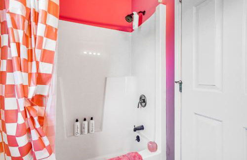 Menasha Home with Patio - Walking Distance to Lake! - Foto 25