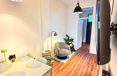 Fewo Fibi - Zentrale CityWohnung - 2 Schlafzimmer - 4 Betten - Küche - Ideal für Familien - Foto 3
