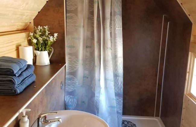 Skye Cabins - Photo 33