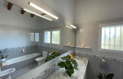 Private Hilltop Villa with Sea and Mountain Views - Foto 9