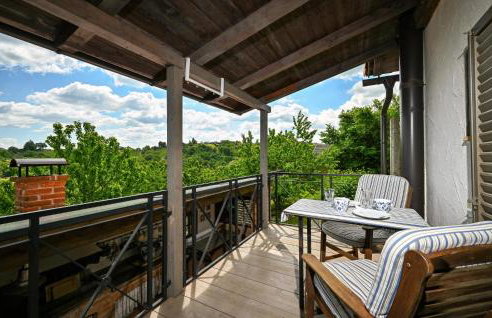 2 Bedroom Amazing Home In Vrtlinovec - Foto 12