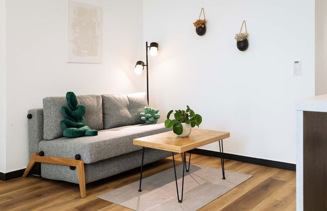 Urban Jungle Apartments - Photo 42