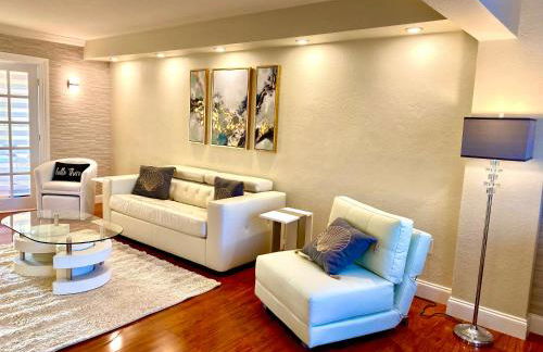 Deluxe waterfront one bedroom apartment with Miami Skyline view, free parking 5 mins drive to Miami Beach - Foto 4