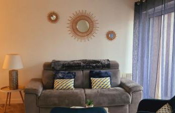 Duplex au cœur de Deauville avec vue imprenable et parking privé - Photo 3