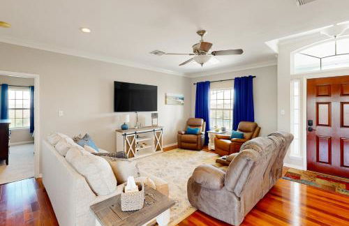 30-Acre Danbury Retreat By the Bayou BBQ and Views - Photo 6