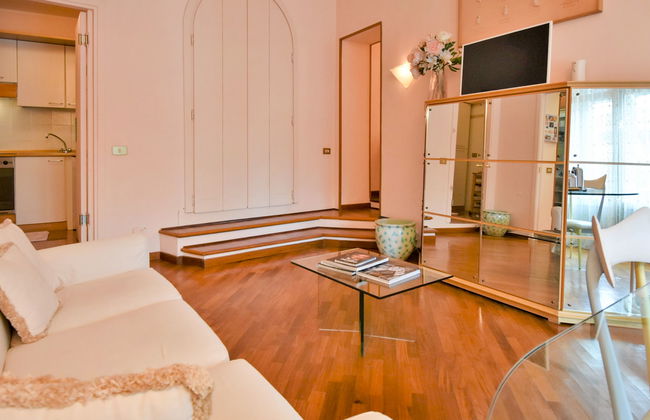 1 bedroom Apartment in Milan - Photo 7