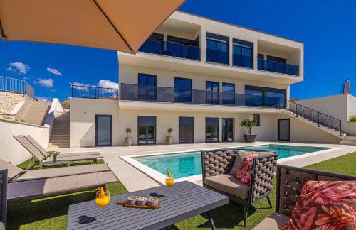 Luxury apartment LaRiv II with pool - Foto 4