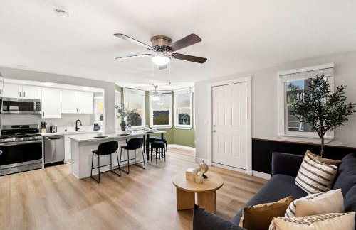 Updated Historic Suite with Queen Bed and Kitchen - Foto 1