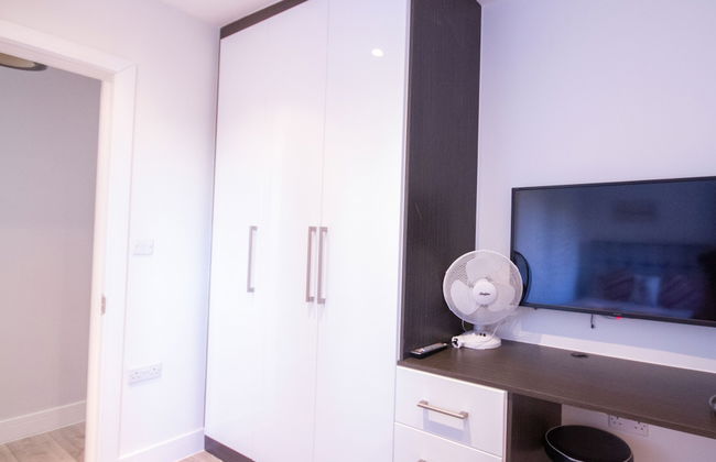 Lees House - Photo 11