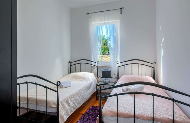 Apartment on Murter With Pool and Jacuzzi - Foto 2