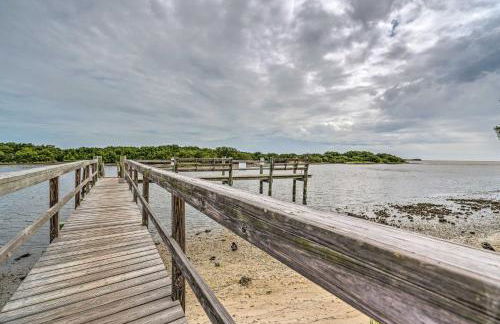 Beach and Pool Access at Condo on Cedar Key! - Foto 27