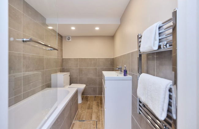 The Brondesbury Park - Sparkling 3bdr Flat With Garden - Foto 22