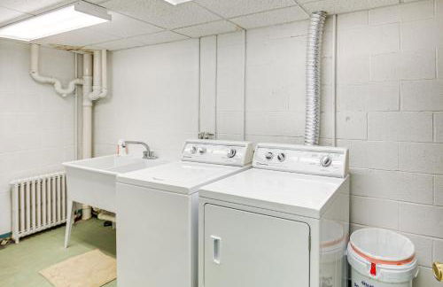 Golf Course On-Site Spacious Hollidaysburg Home! - Foto 26