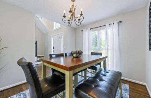 Fully Fenced & Stylish 3BR Near LakePoint Sports - Foto 10