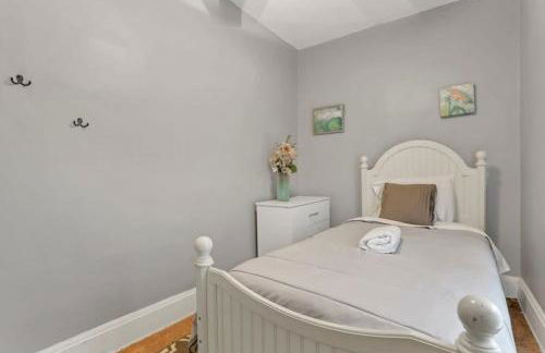 Housepitality - Harrison Mansion - Great Location - Photo 27