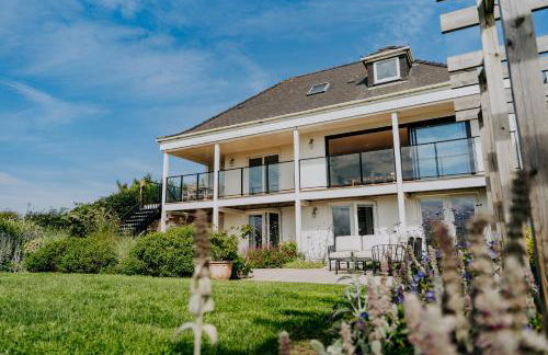 Ponderosa 5-Bed Coastal Retreat with Studio, Sauna & Sea Views - Foto 41