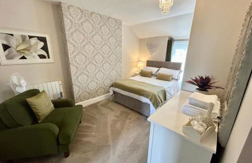 Willesden, Apartment 2, A beautifully furnished and spacious apartment located in the heart of Llandudno - Photo 15