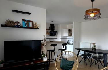 Charmant appartement aux portes de Paris, avec Balcon et Parking - Foto 1