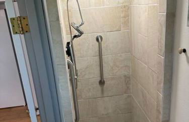 Entire Home 3 bds 2 bats - Foto 32