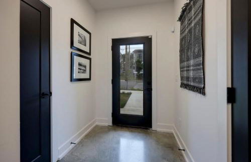 Skyline Luxury - Rooftop Deck- King Suites-Garage - Foto 18