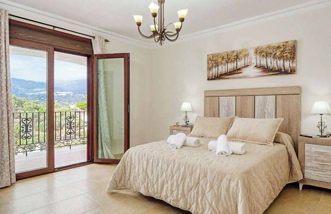 Villa Lara Pinta - Photo 25