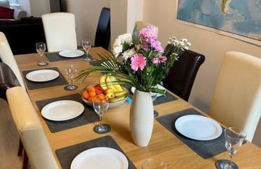 Eden Stay 5 Bedroom House - Foto 2