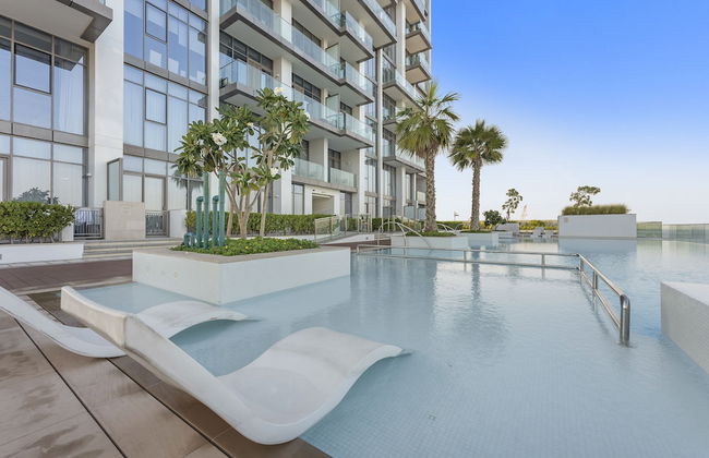 WelHome - Seaside Serenity: Spacious 1 BR in Maritime City - Photo 23