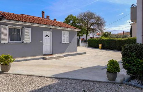 One-Bedroom Holiday Home In Zminj - Photo 1