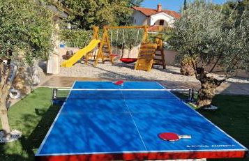 Villa Lukas&Ana s bazenom,dječjim igralištem - Photo 8