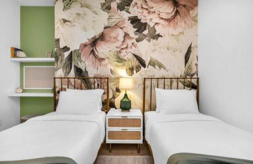 Flamingo Park Paradise: Luxury Poolside Haven - Foto 16