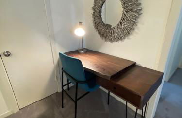 The Royal Room at Galleria - Foto 7