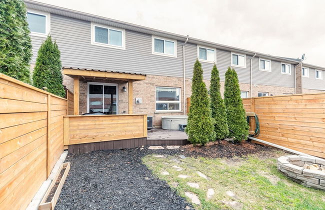 GLOBALSTAY. Modern 3-4 Bedroom Town - Photo 64